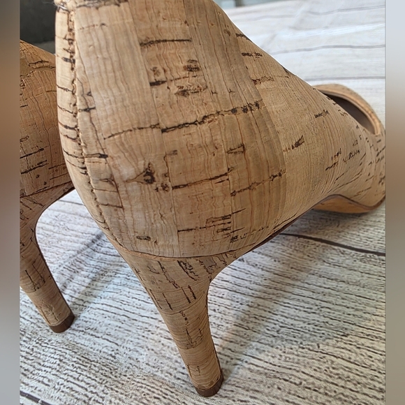 Diane Von Furstenberg DVF Tan Cork Point Toe Women’s High Heels Pumps Size 8.5 - Picture 7 of 11